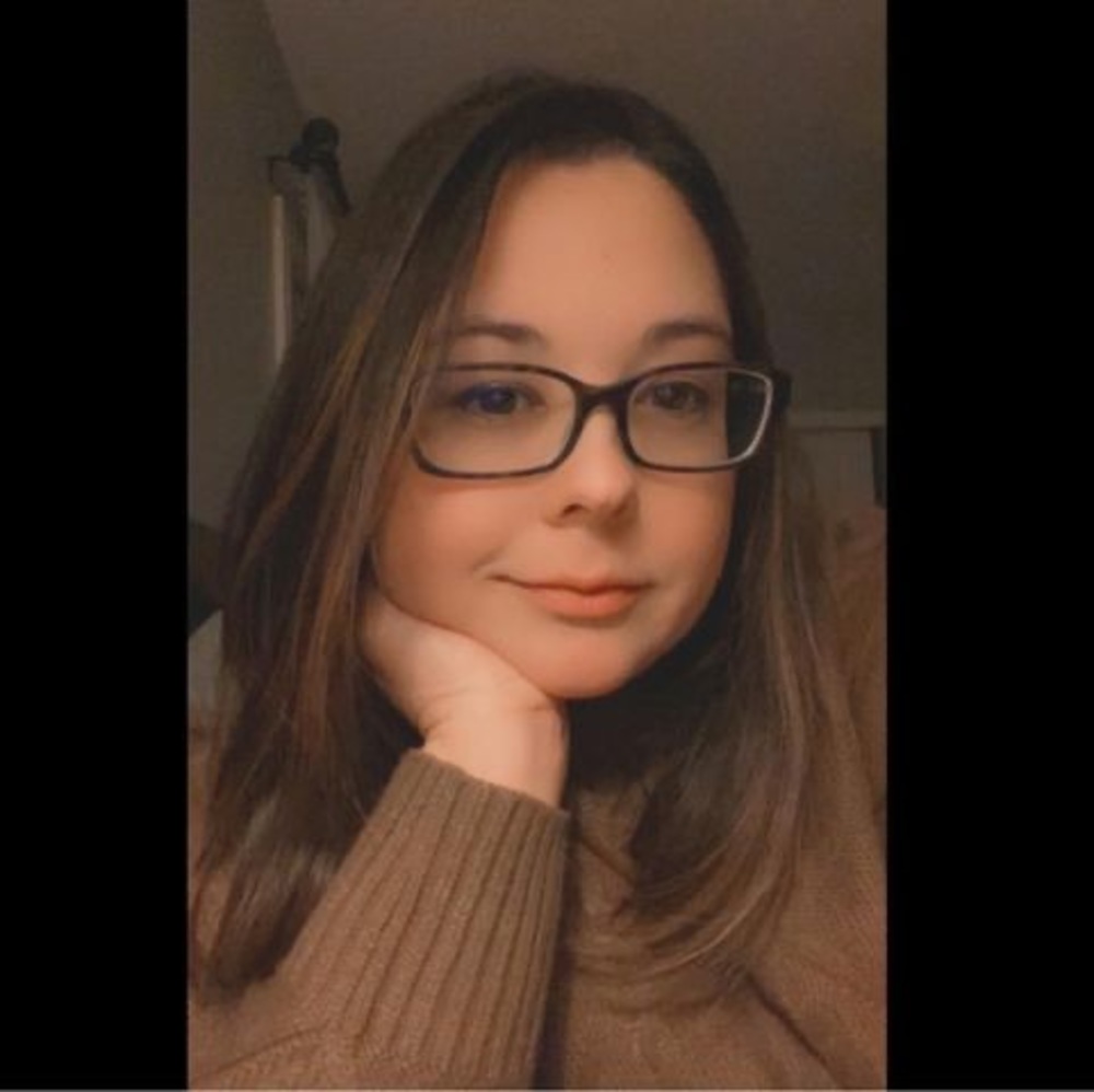 Meet your Posher, Rebecca